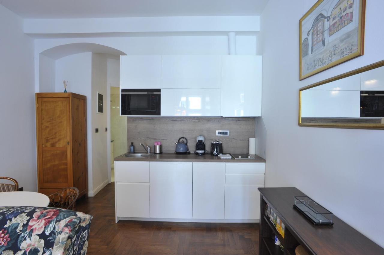 Apartment Lutetia Загреб Екстериор снимка